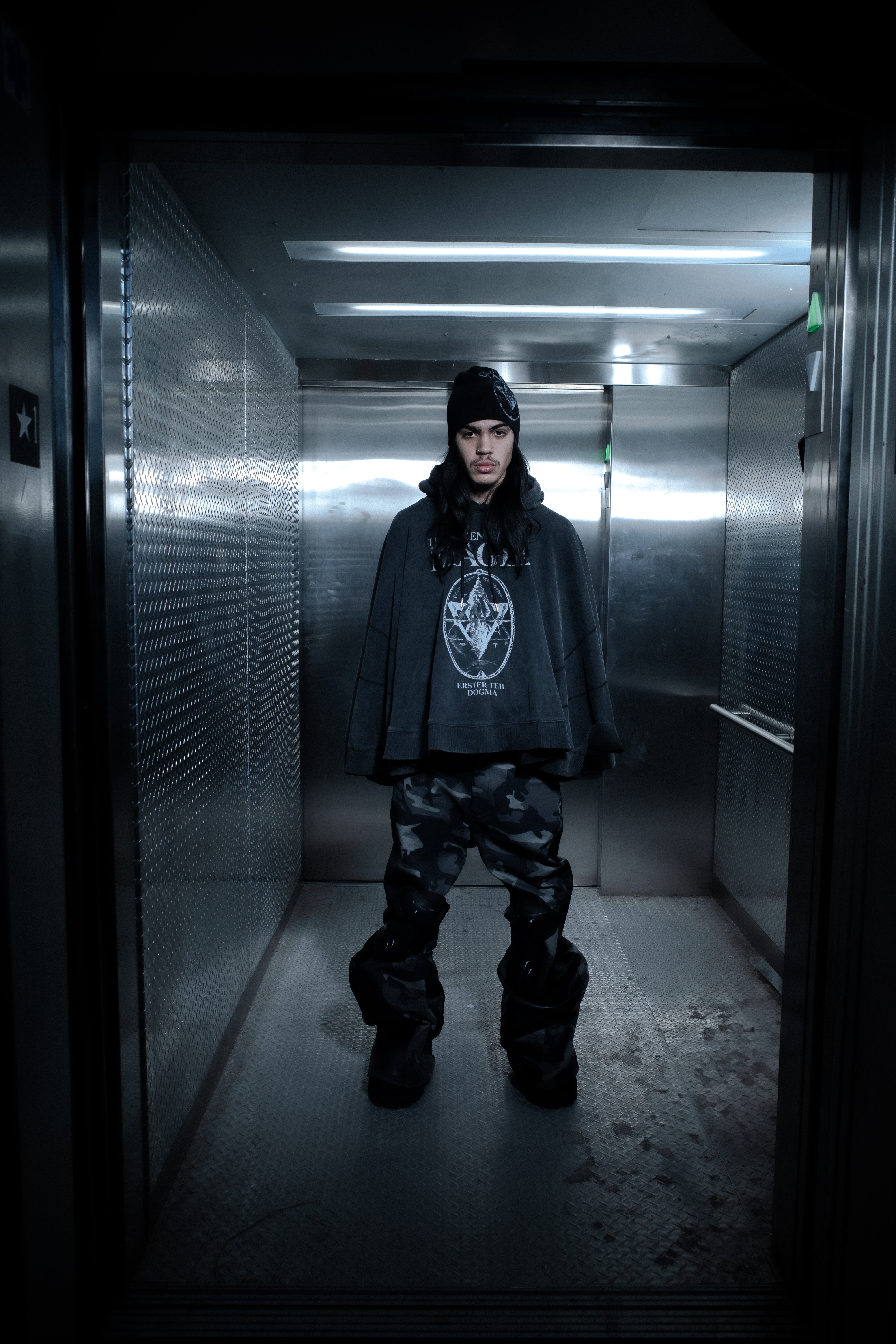 BL MAGIE CROPPED SKULL BEANIE