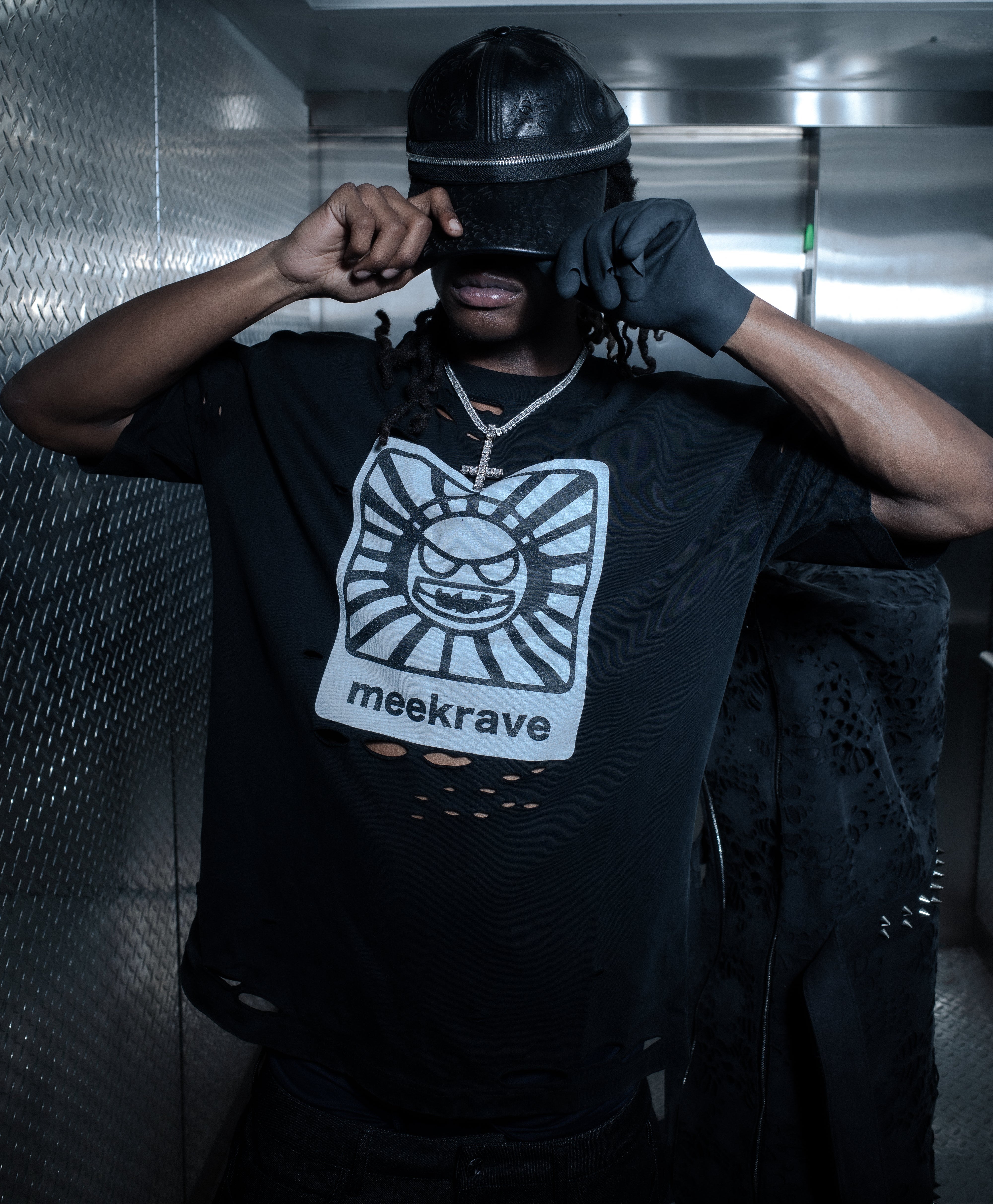 BL MEEKRAVE TEE