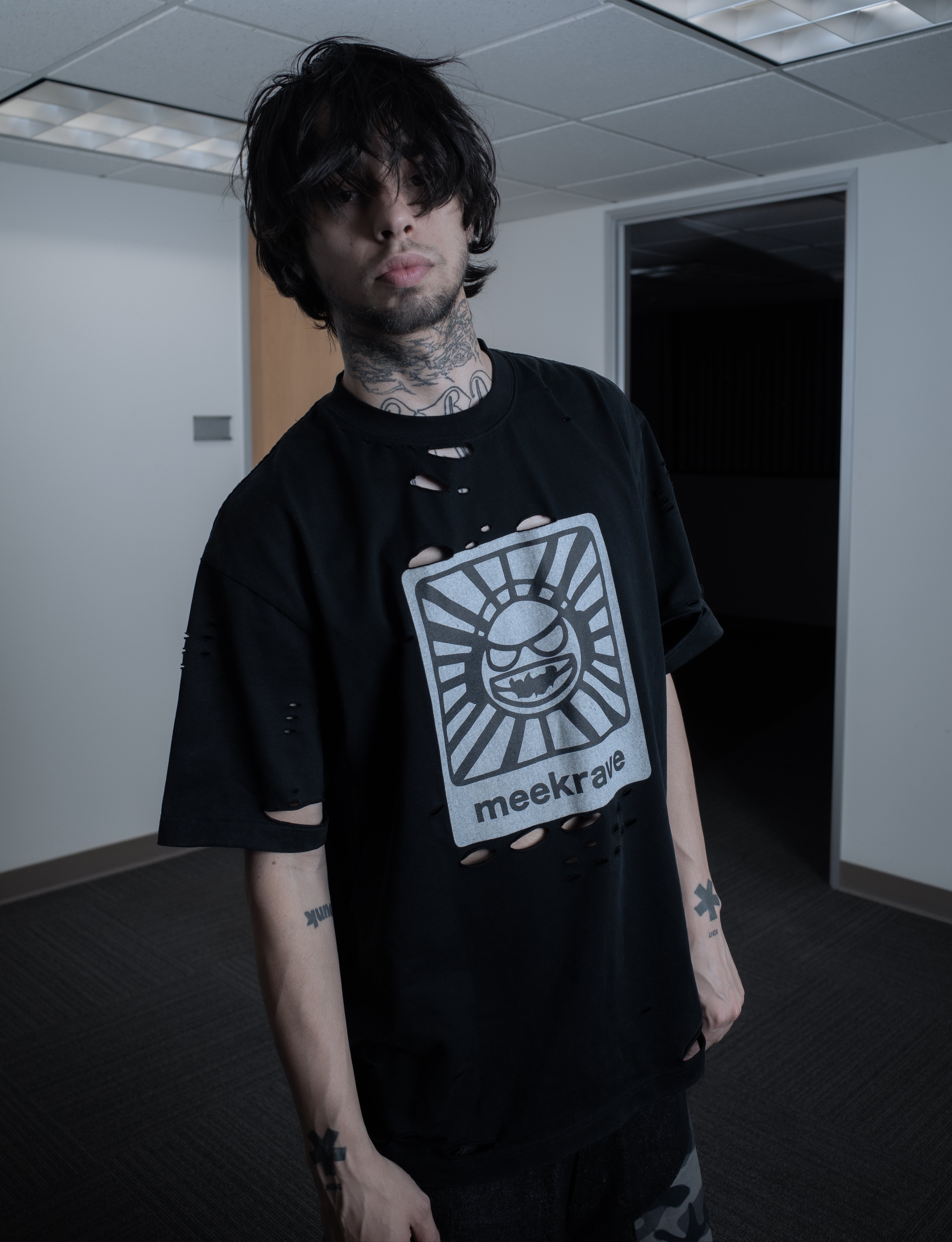 BL MEEKRAVE TEE