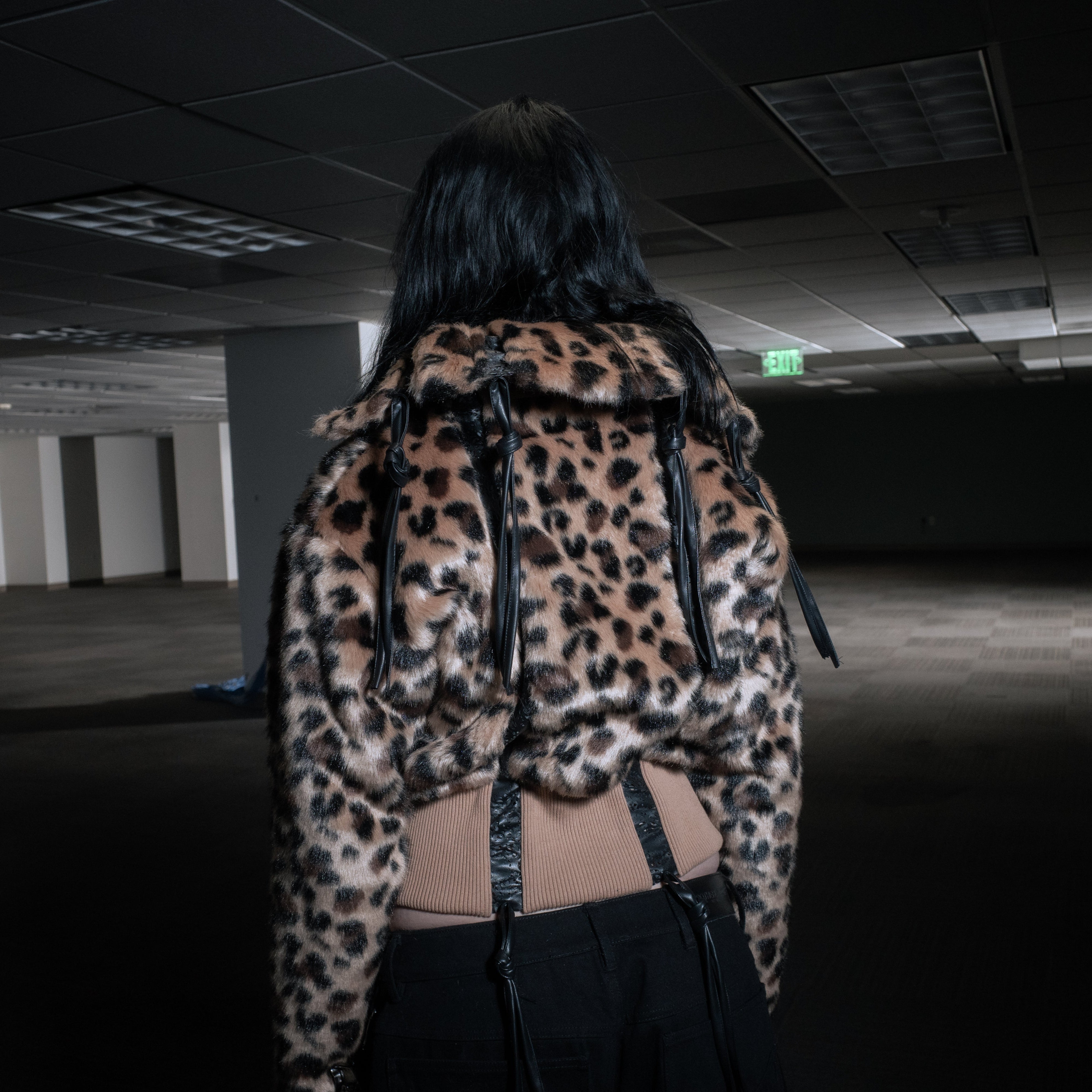 BL CROPPED LYNX WEBCUT LEATHER ZIPUP